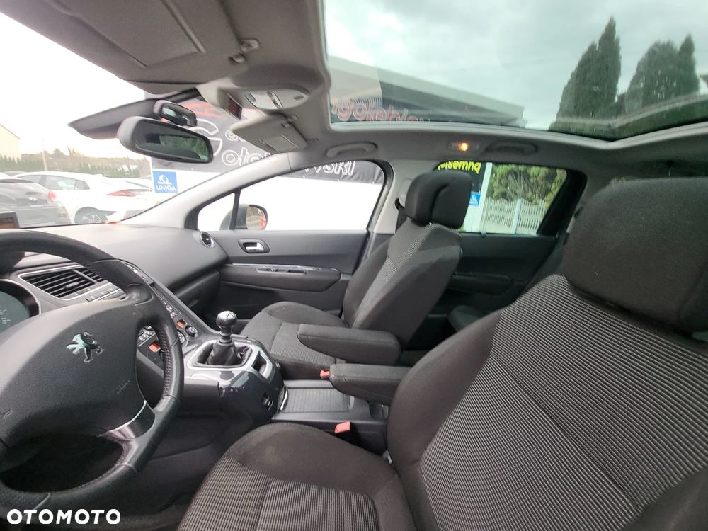 Peugeot 5008 1.6 THP Premium + - 27