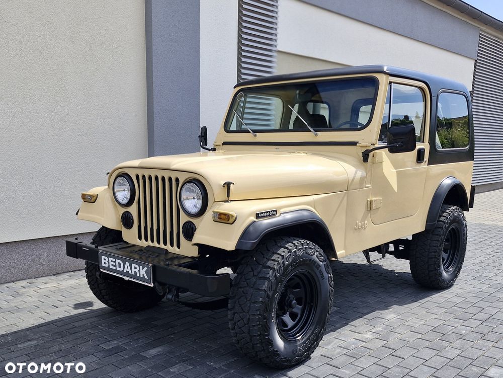 Jeep CJ - 2