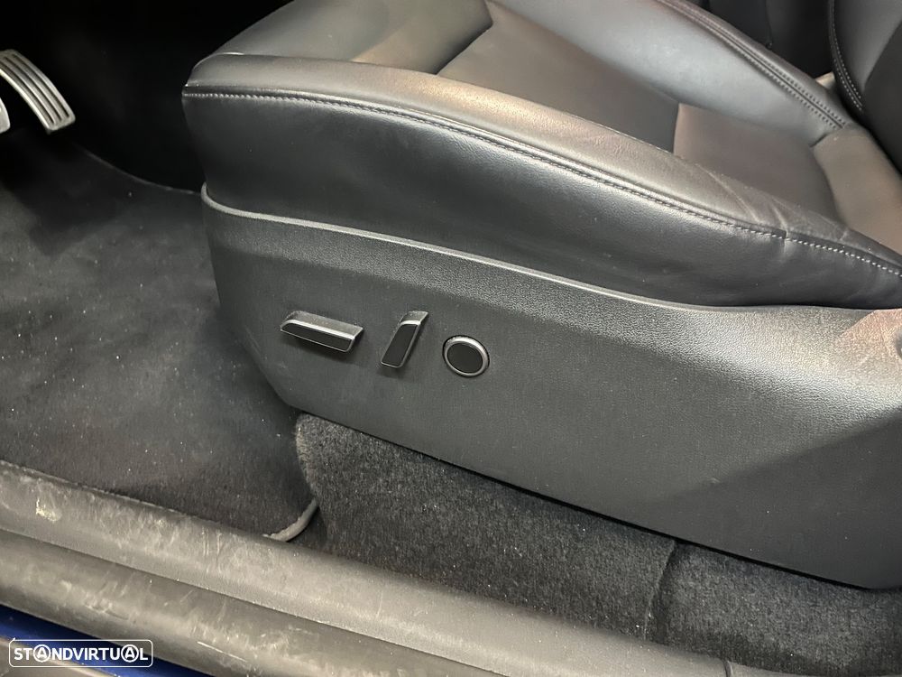 Tesla Model Y Performance Tração Integral - 13
