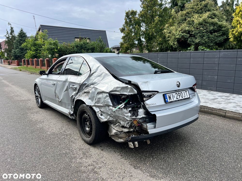Skoda Superb 2.0 TDI SCR 4x4 L&K DSG - 6