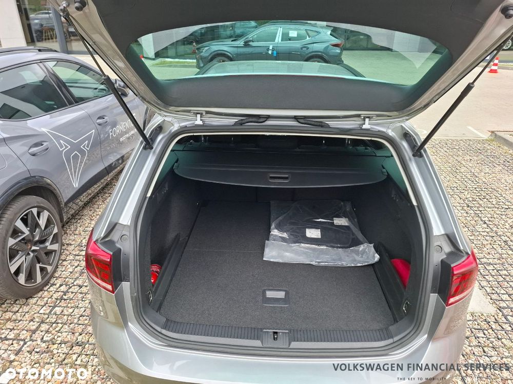 Volkswagen Passat 2.0 TDI EVO Business DSG - 16
