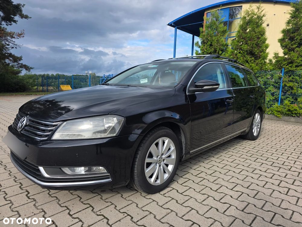 Volkswagen Passat 1.6 TDI Comfortline - 11