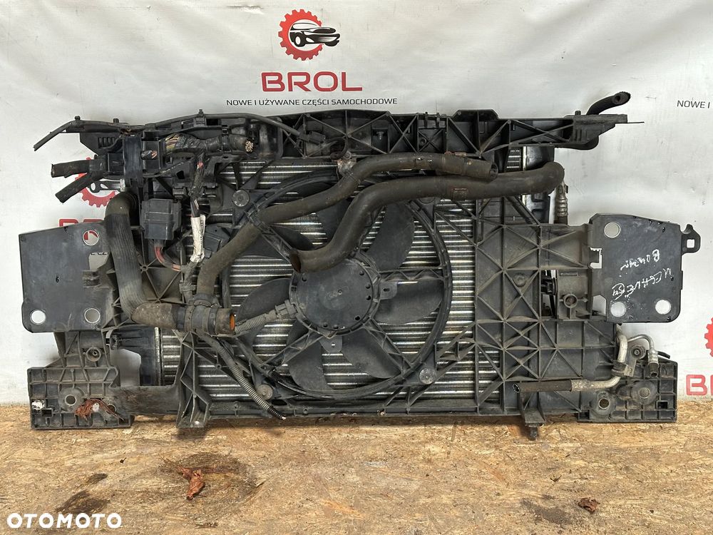 PAS PRZEDNI RENAULT MEGANE III  BENZYNA - 2