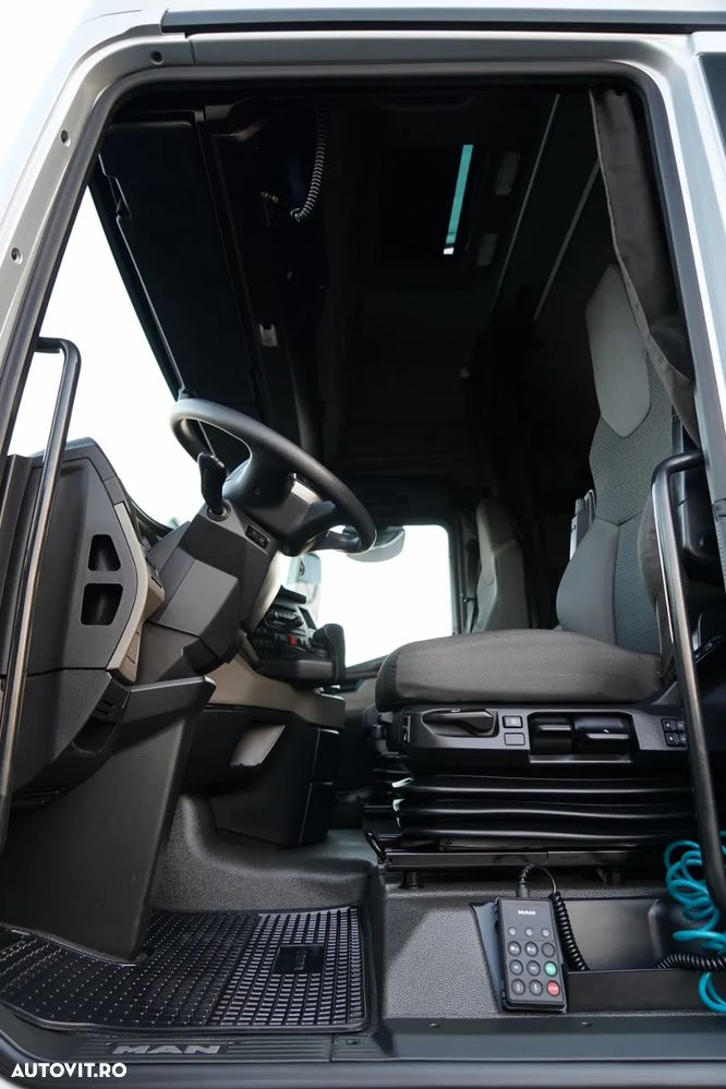 MAN TGX 18.510 / GX / MEGA / JOS DECEK / NAVI RIO - 25