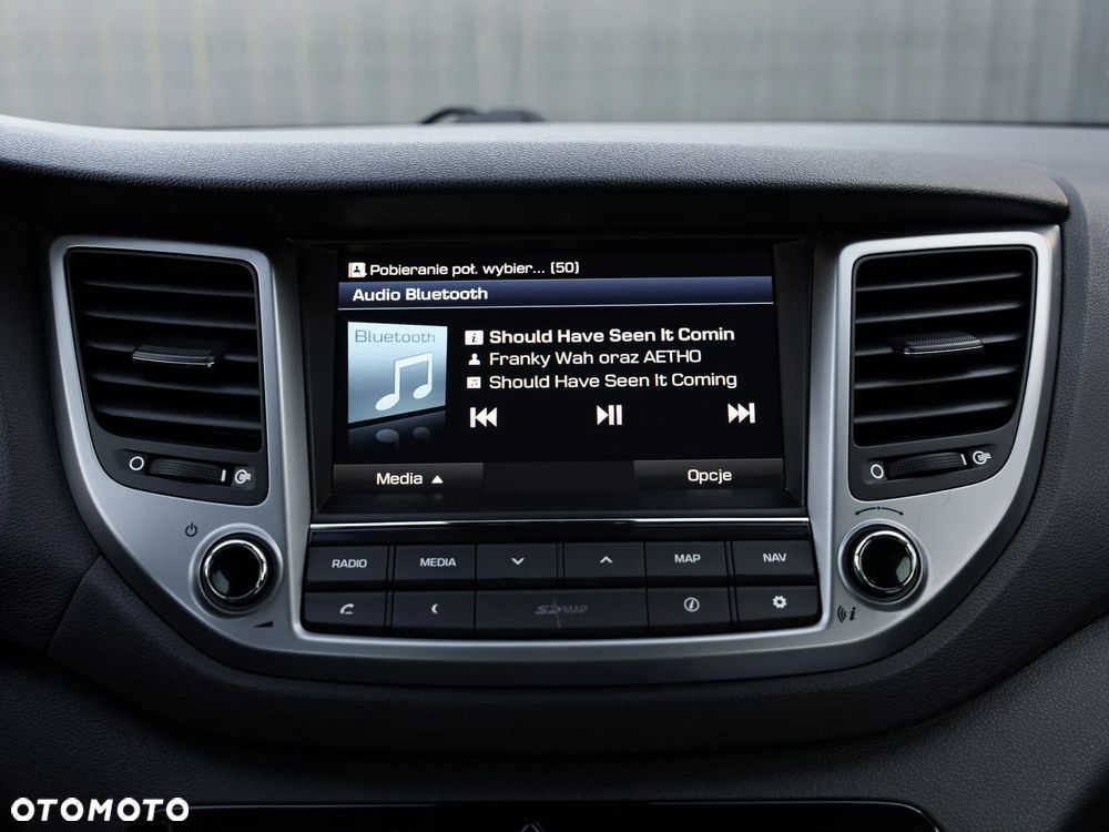 Hyundai Tucson blue 1.7 CRDi 2WD DCT Style - 38