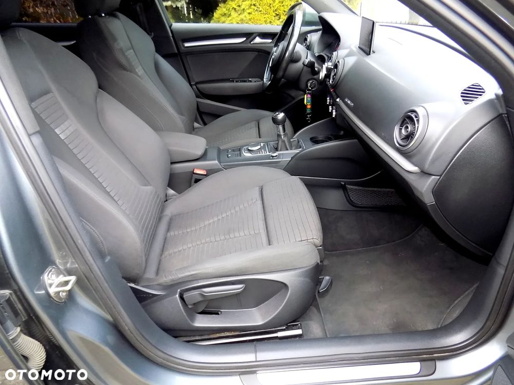 Audi A3 Sportback - 21