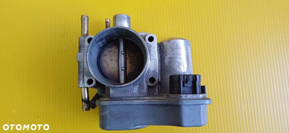 Przepustnica powietrza Opel Astra, Zafira , Vectra , Meriva 25177983 - 2