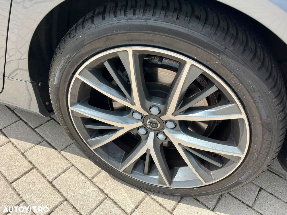 Volvo S90 T5 Momentum - 11