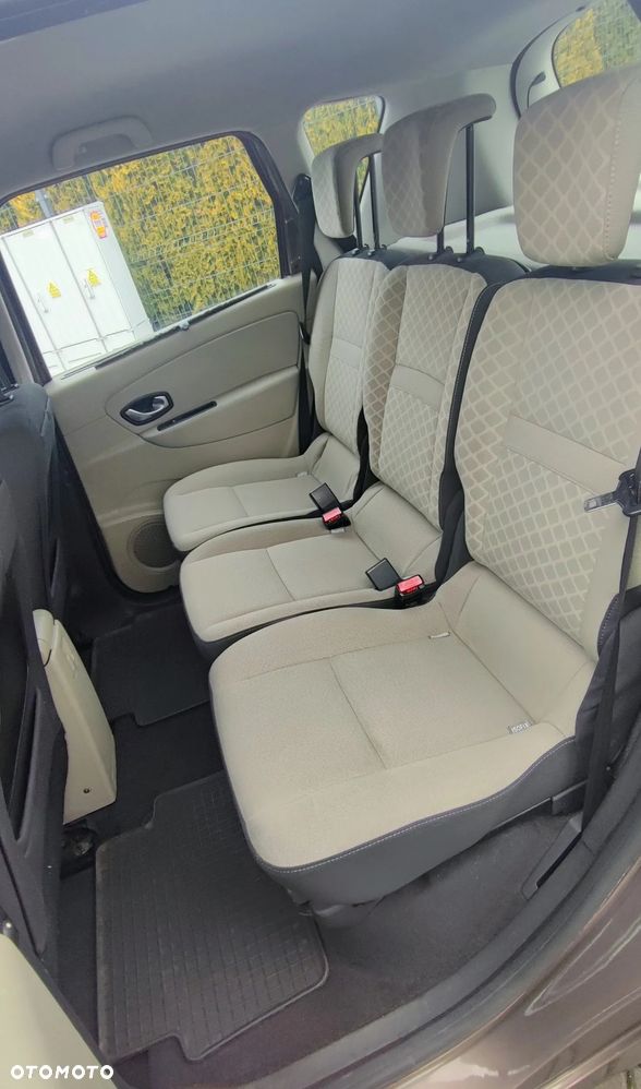 Renault Scenic 1.5 dCi Expression - 8