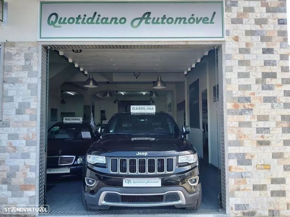 Jeep Grand Cherokee - 21