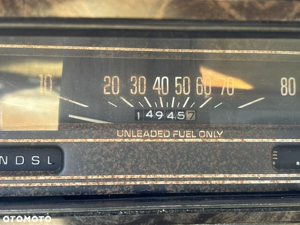 Oldsmobile Delta 88 - 16