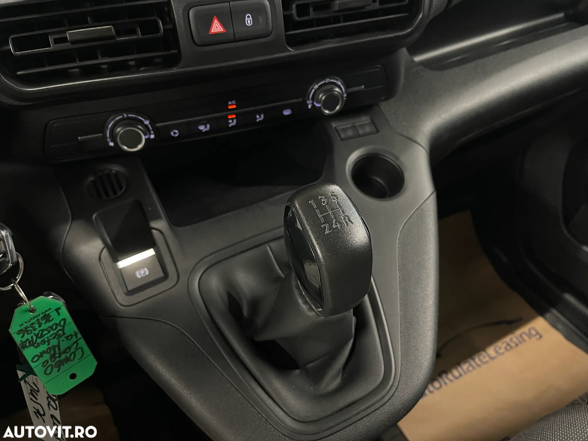 Opel Combo - 19