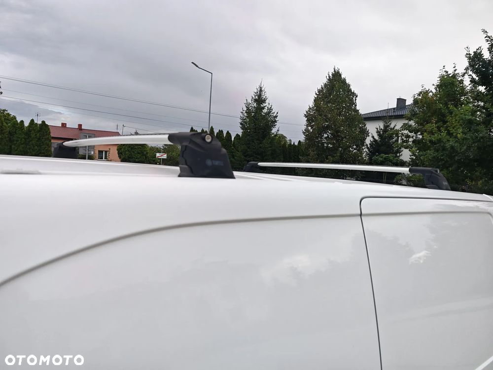 Opel VIVARO - 11