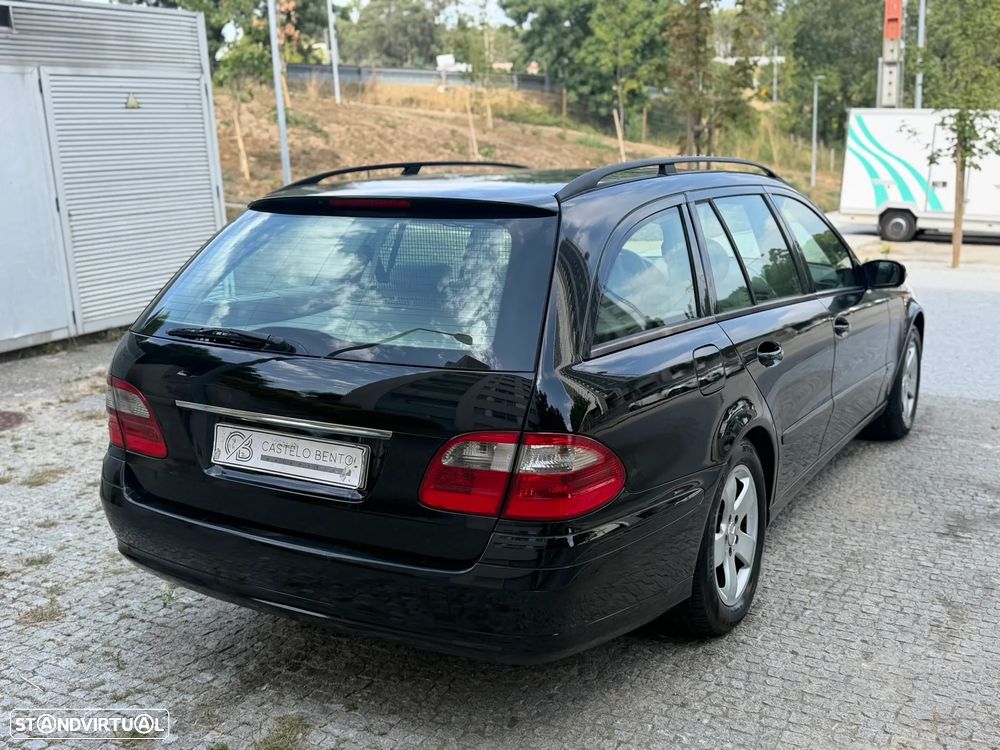 Mercedes-Benz E 270 2004 photo 3