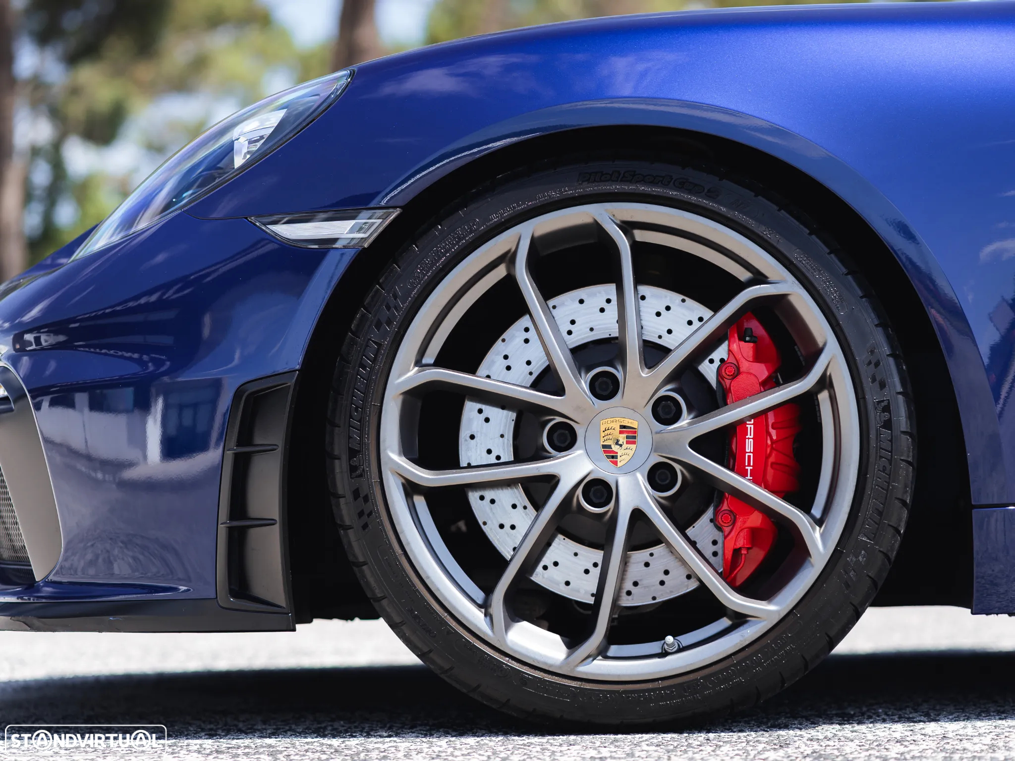 Porsche 718 Spyder - 10