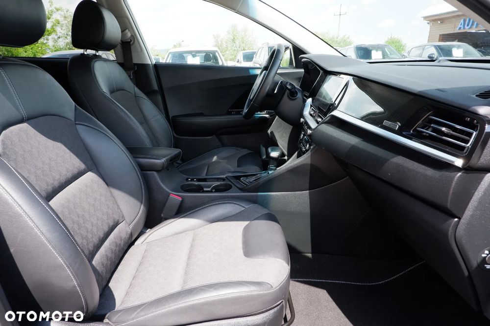 Kia Niro 1.6 GDI Hybrid L Business Line - 9