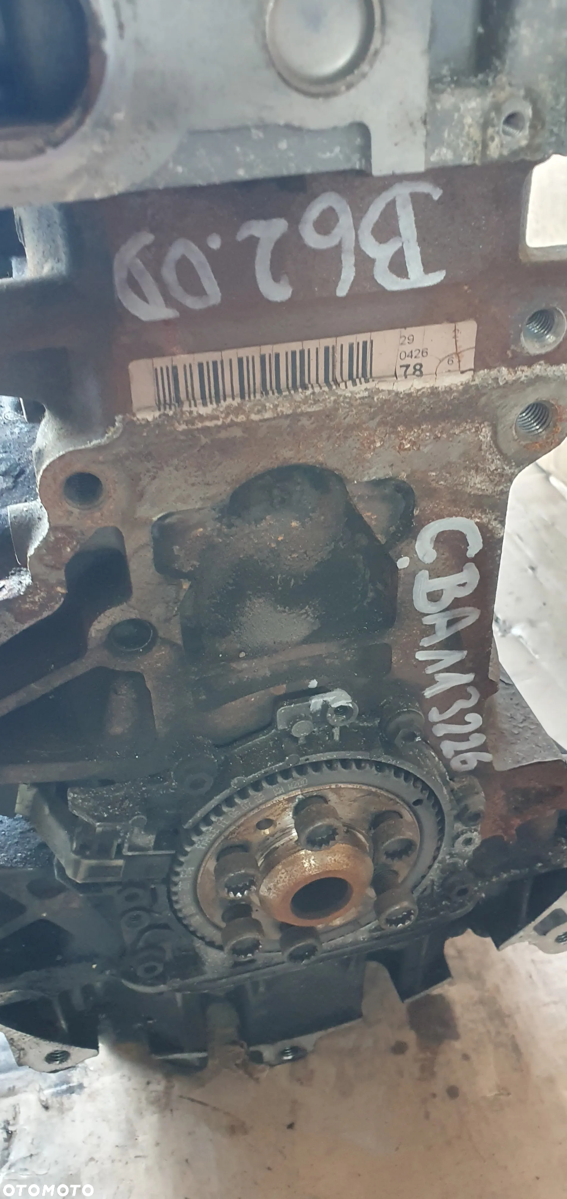 Silnik słupek blok silnika VW Passat B6 2.0 TDI CBA - 8