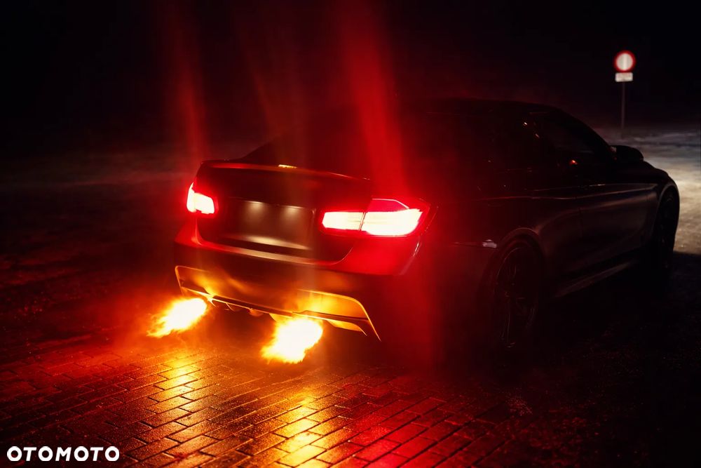 BMW Seria 3 340i M Sport Shadow - 7