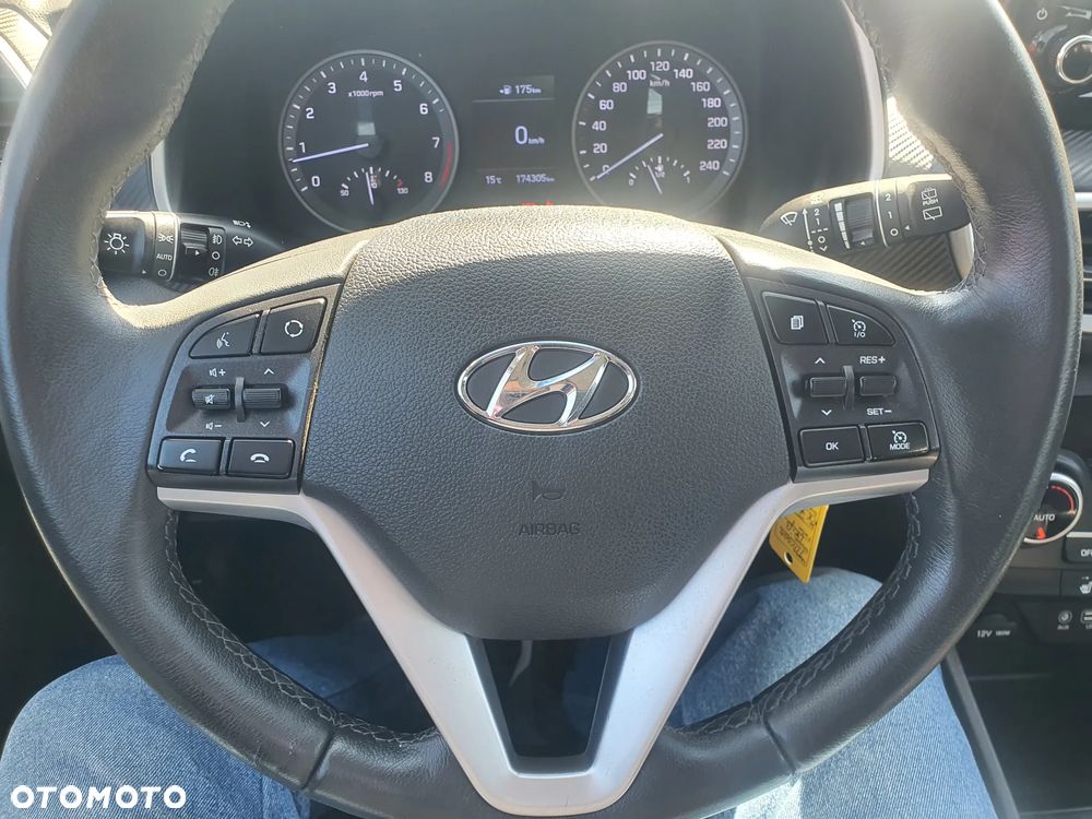 Hyundai Tucson 1.6 GDi 2WD Premium - 16