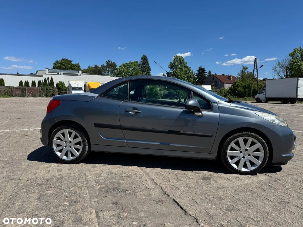 Peugeot 207 CC - 1