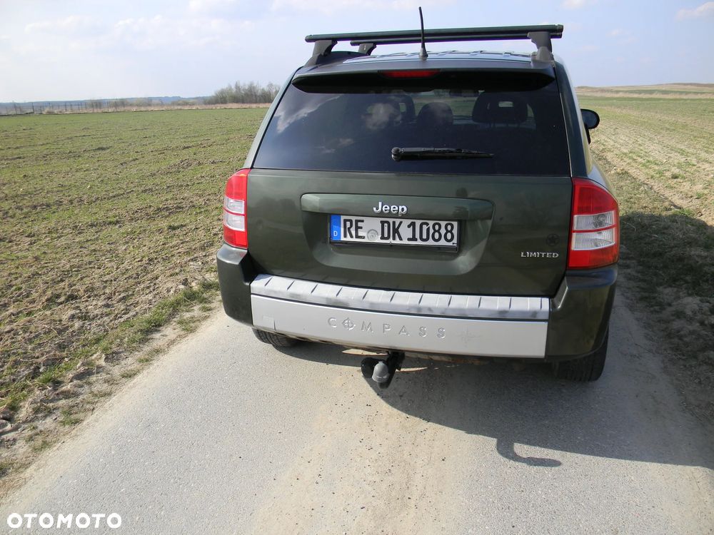 Jeep Compass 2.4I 4x4 Sport - 4