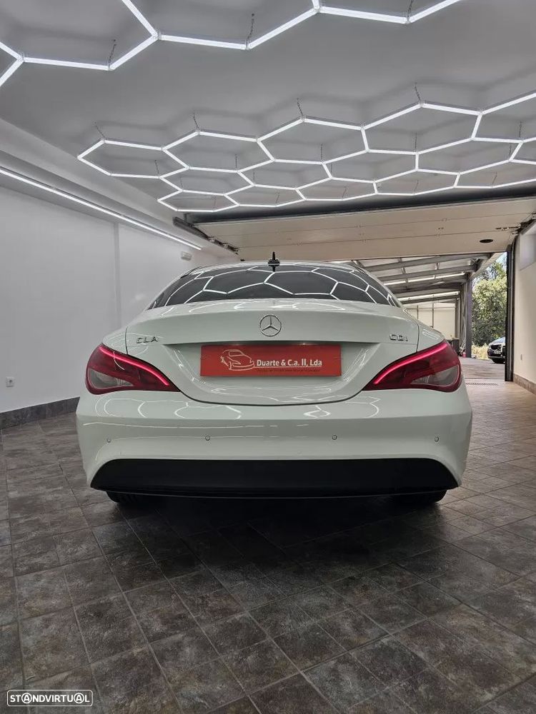 Mercedes-Benz CLA 180 d Urban - 35