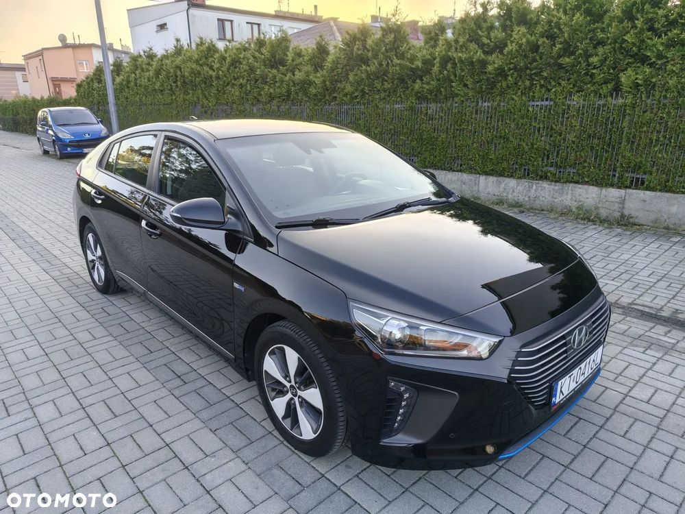 Hyundai IONIQ - 26