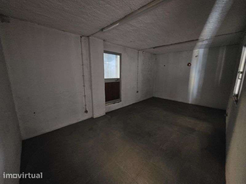 Arrenda-se armazem coimbra 400m2 - Grande imagem: 4/6