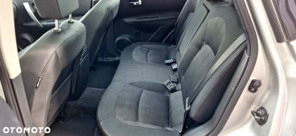 Nissan Qashqai 2.0 4 x 4 visia - 23