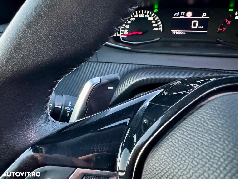Peugeot 2008 PureTech 130 EAT8 Allure - 20