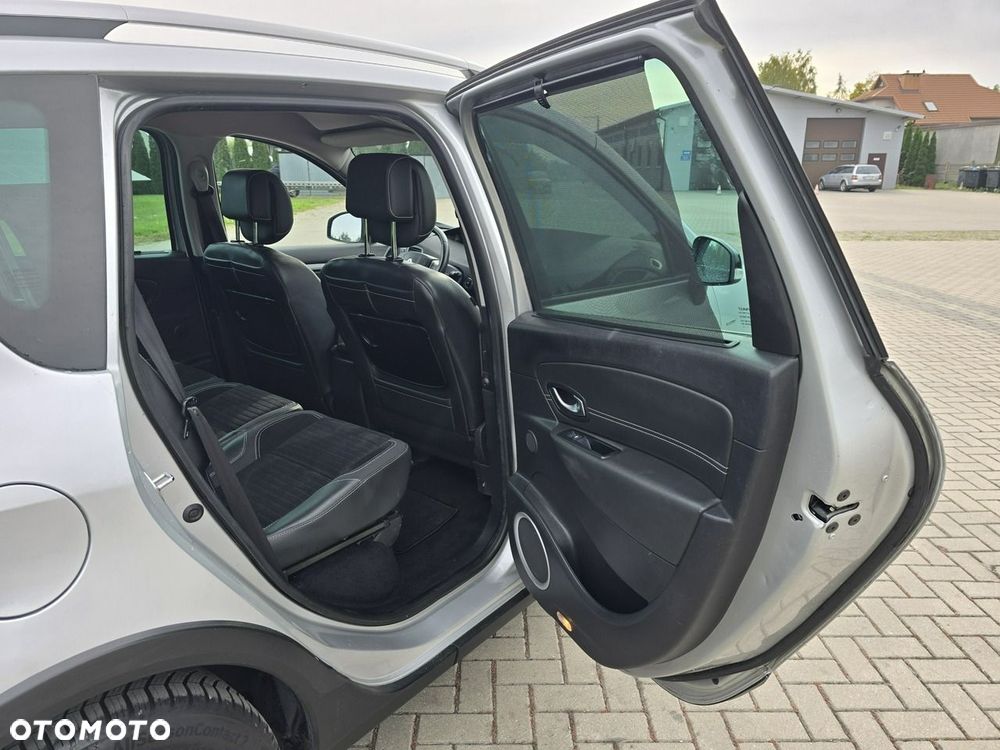 Renault Scenic - 25