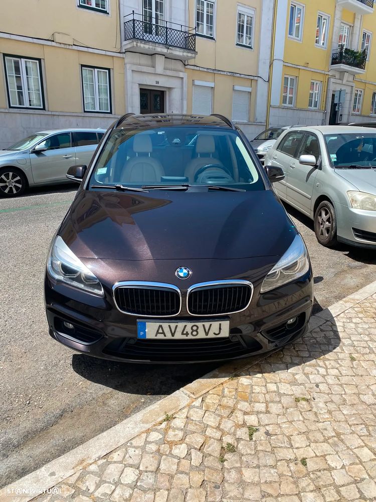 BMW 218 Active Tourer d Luxury Line - 3