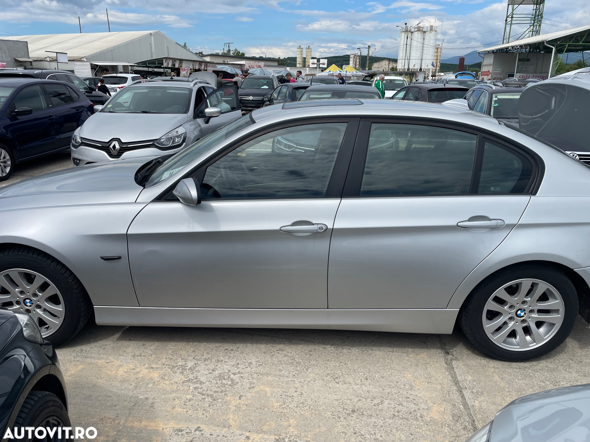 BMW Seria 3 318i - 3
