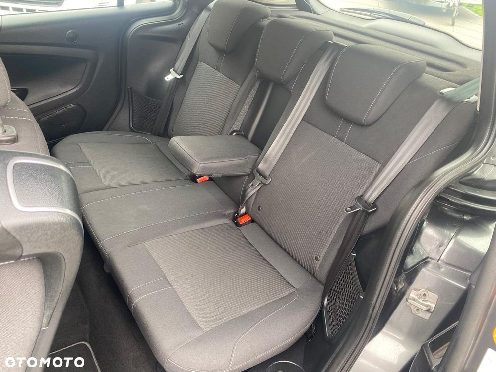 Ford B-MAX 1.6 Titanium - 24