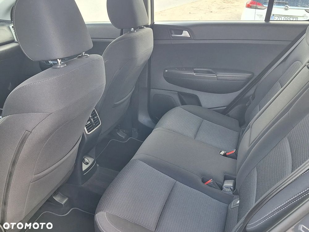 Kia Sportage 1.6 GDI 2WD DREAM-TEAM EDITION - 8