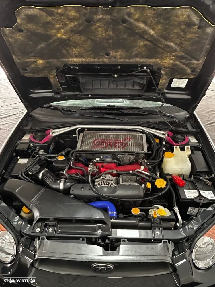 Subaru Impreza Sedan 2.0 WRX STi - 11