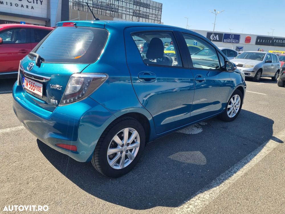 Toyota Yaris - 23