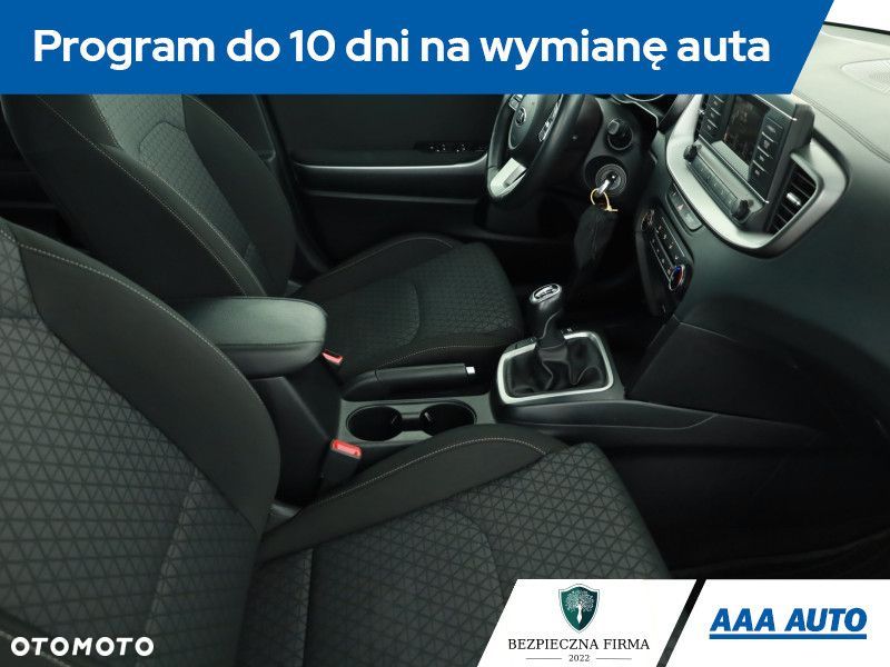 Kia Ceed - 8