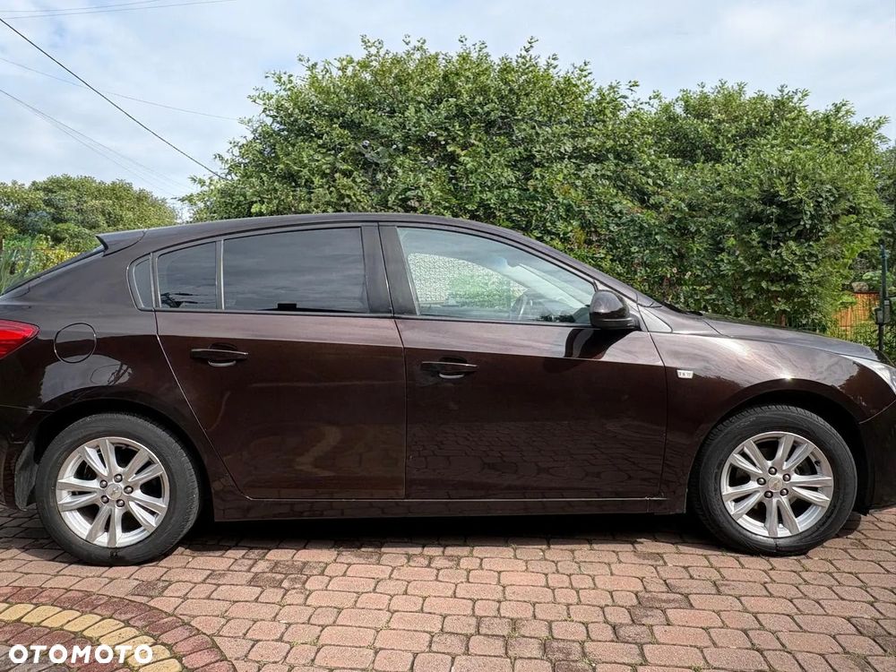Chevrolet Cruze 1.8 LT - 3