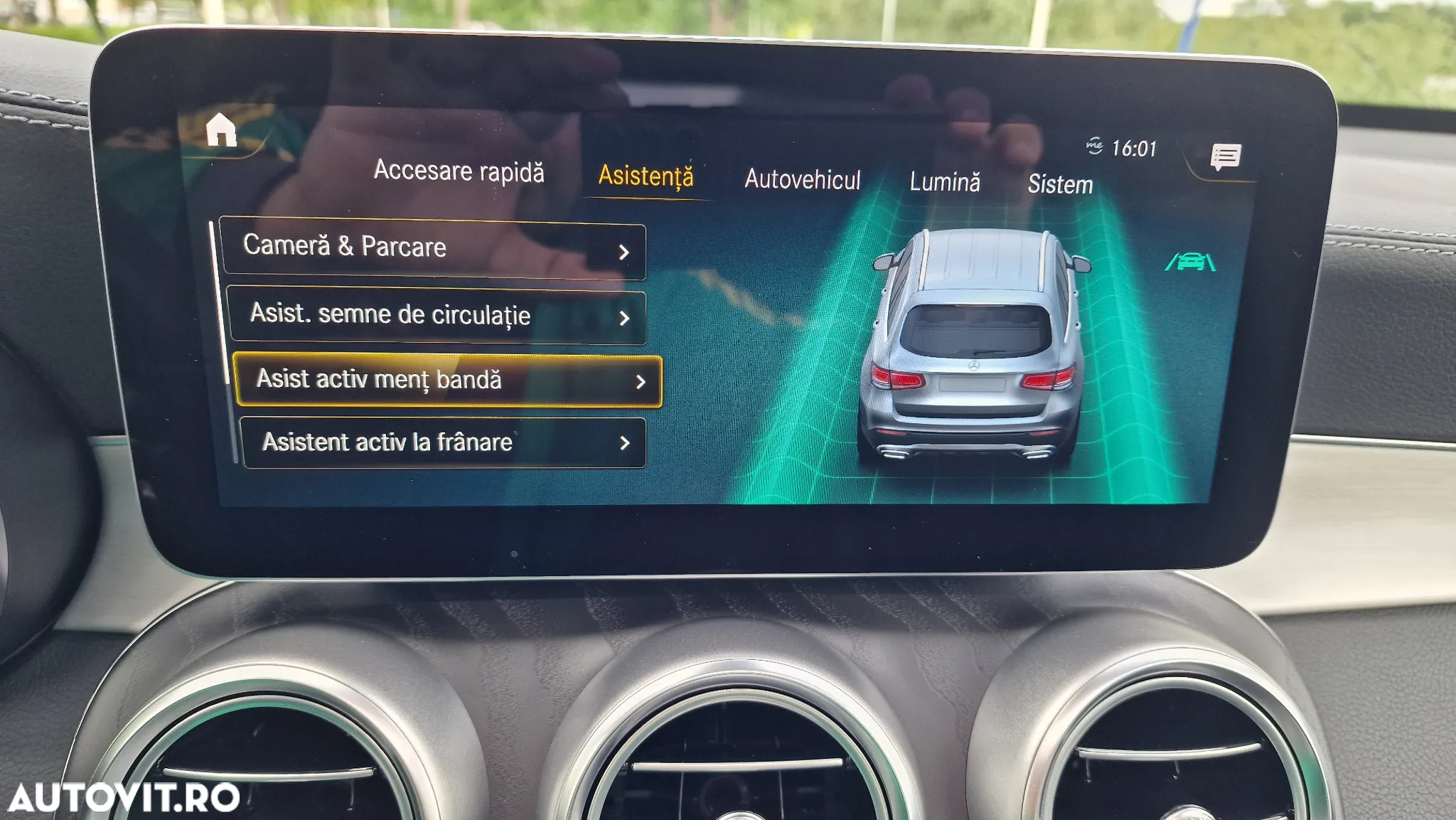 Mercedes-Benz GLC 300 d 4Matic 9G-TRONIC AMG Line - 35