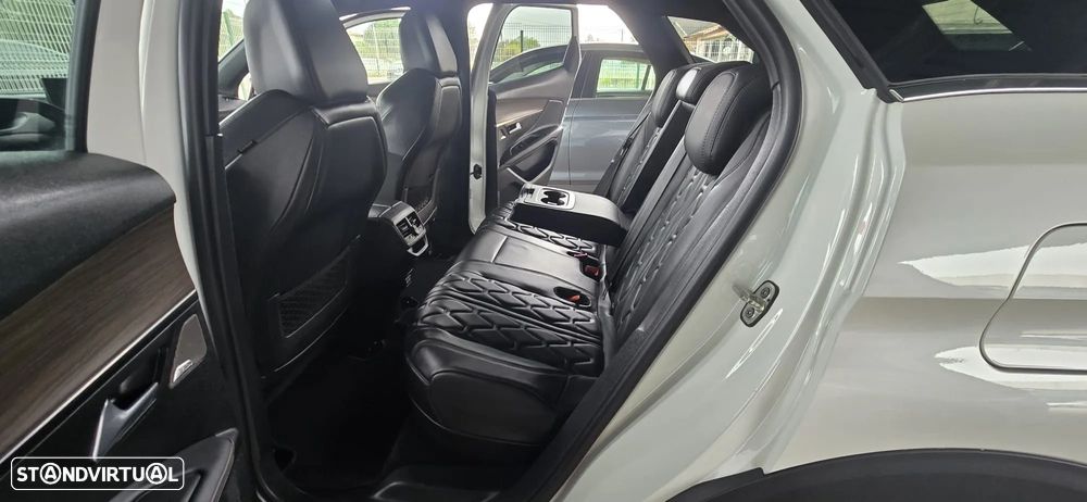 Peugeot 3008 1.6 Hybrid4 GT Pack e-EAT8 - 30