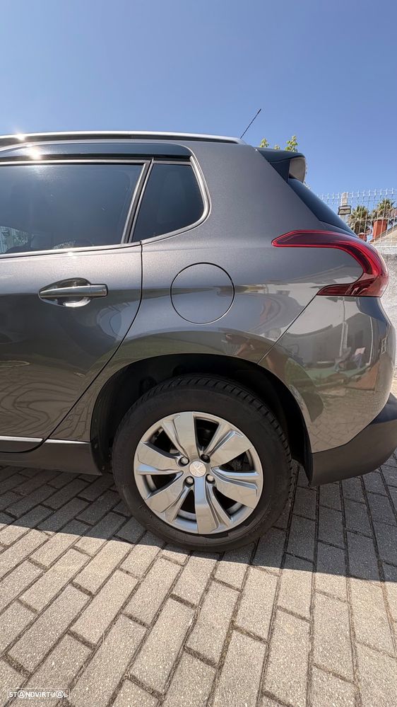 Peugeot 2008 1.6 BlueHDi Style - 4