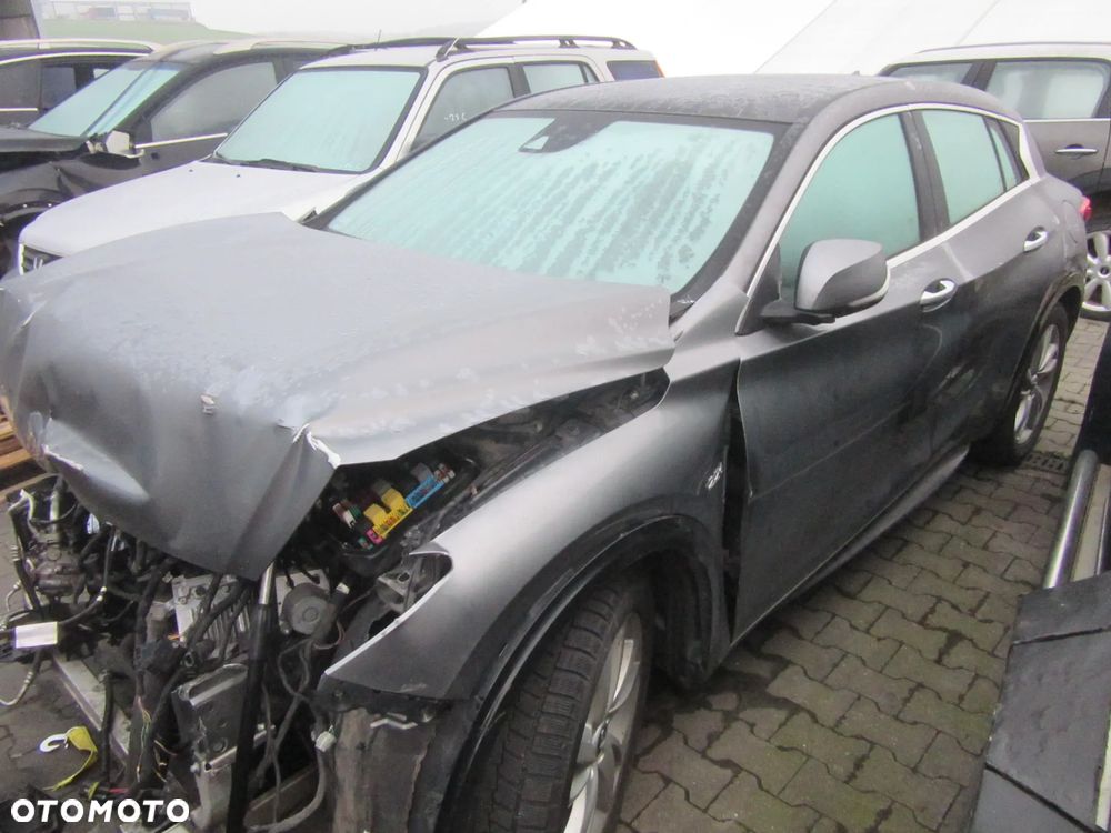 KLAPA BAGAŻNIKA Infiniti Q30 2016 r. Wszystkie części - 6