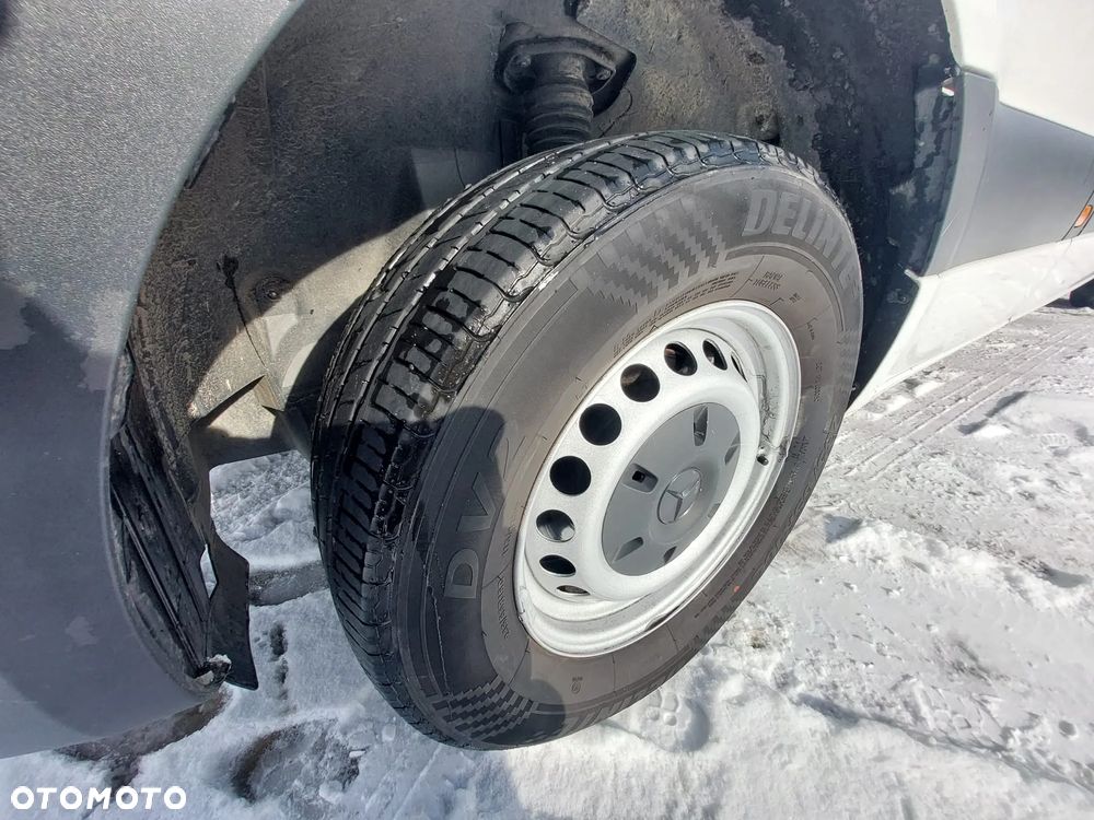 Mercedes-Benz Sprinter - 26