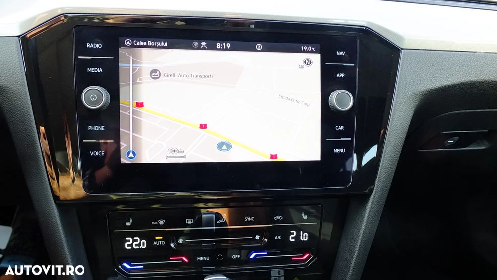 Volkswagen Passat 2.0 TDI SCR DSG Comfortline - 13