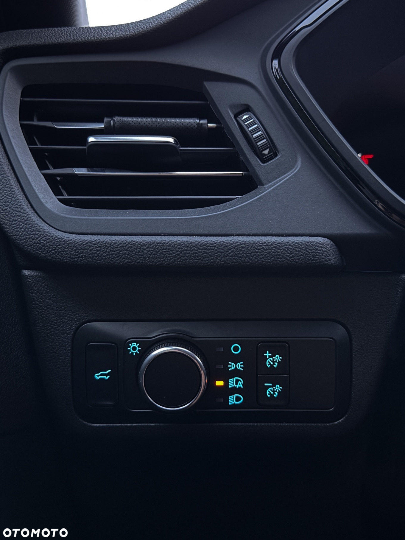 Ford Escape - 23