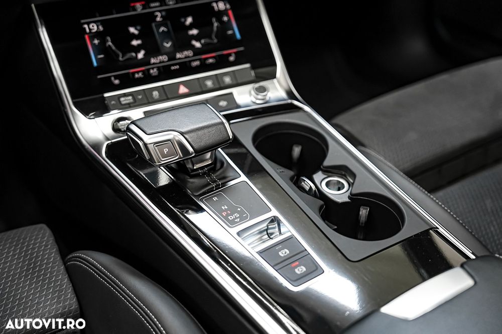 Audi A6 Limuzina 40 TFSI S tronic MHEV S Line - 16