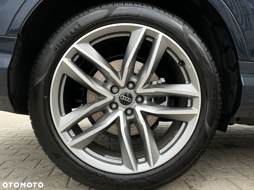 Audi Q7 - 11
