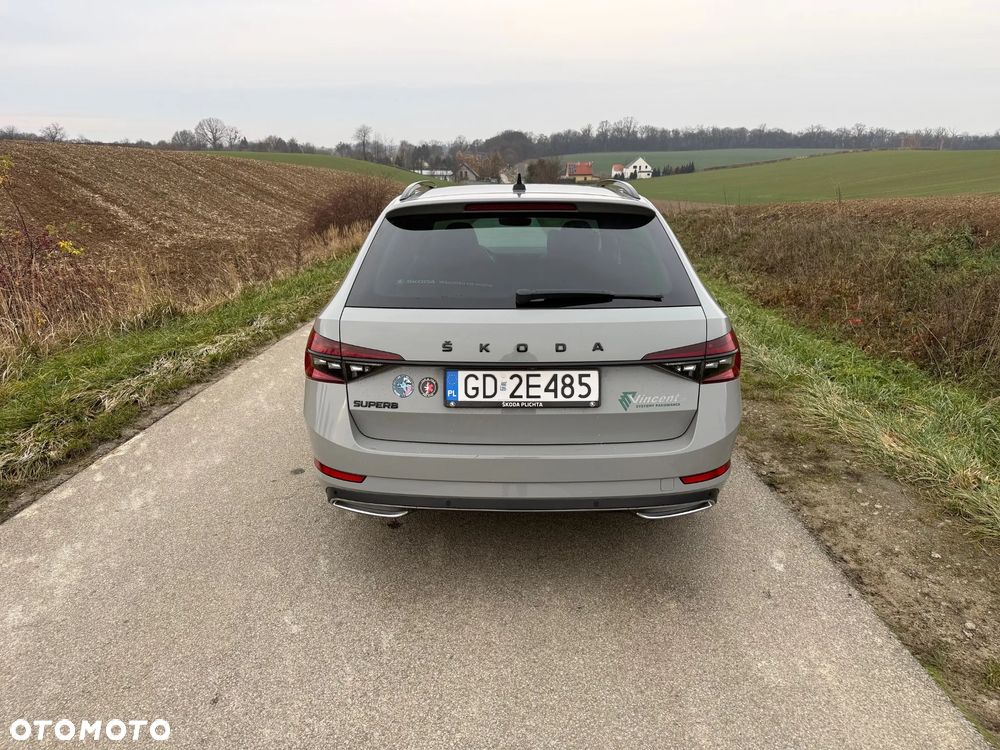Skoda Superb 2.0 TSI Sportline DSG - 4