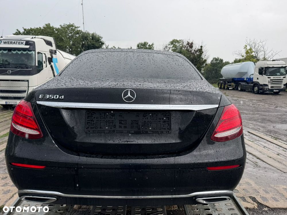 Mercedes-Benz Klasa E 350 BlueTEC 9G-TRONIC Classic - 13